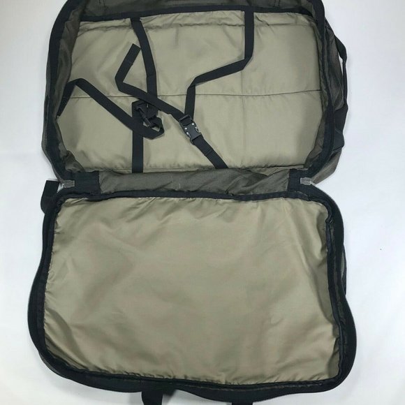 Vintage PATAGONIA Backpack To Carry On Soft Shell - Picture 4 of 7